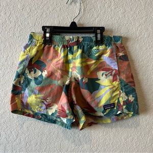Patagonia Kids Girl Baggies shorts tropical botanical floral  print
